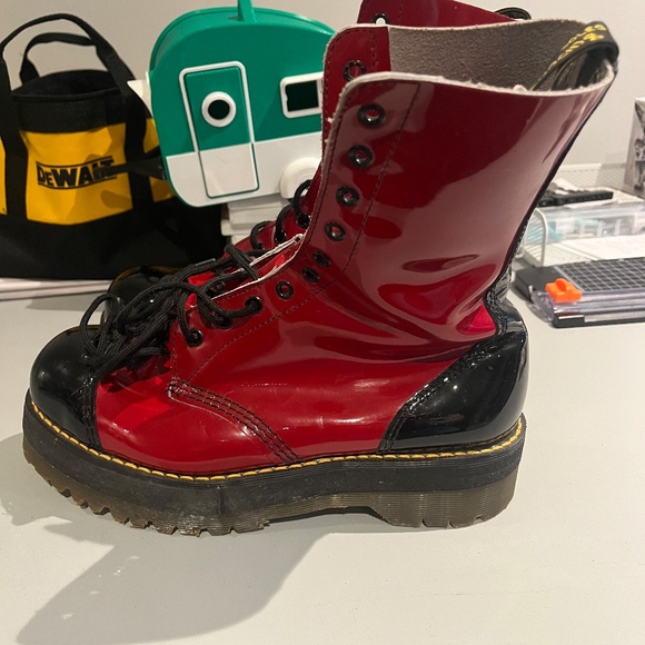 Vintage Dr. Martens Patent Leather Red & Black, Women's size 10 US - Picture 4 of 16